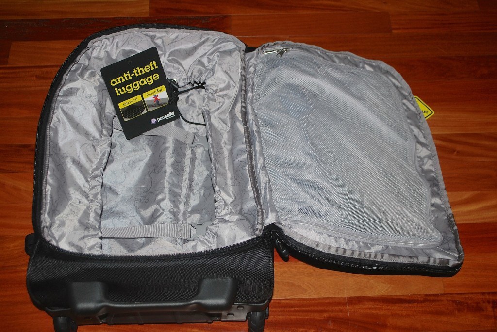 Pacsafe Wheeled Carry-on AT21