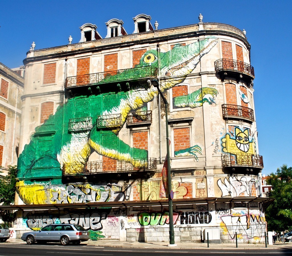 Lizard by Ericailcane in Picoas Lisbon