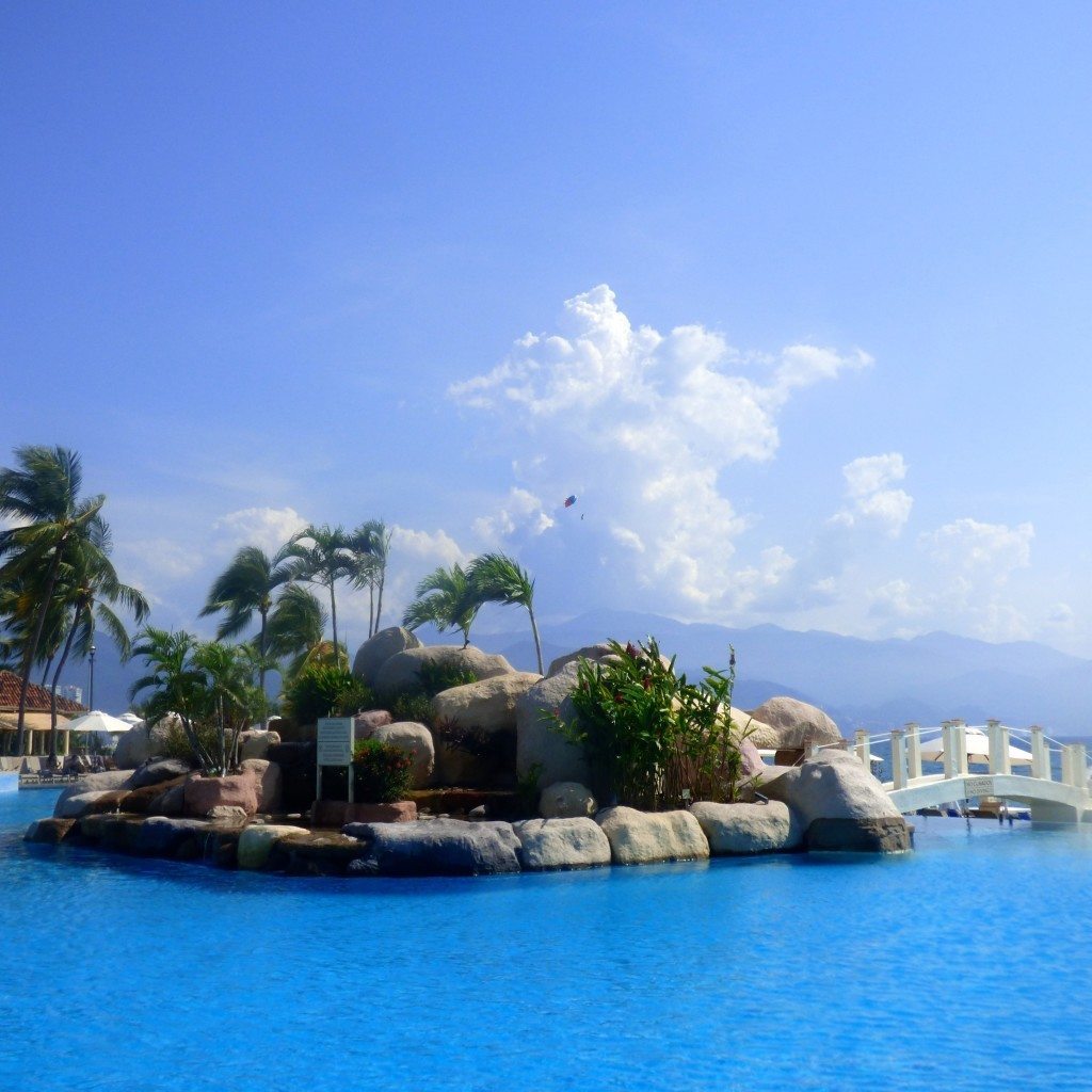 Marriott Puerto Vallarta swimming pool