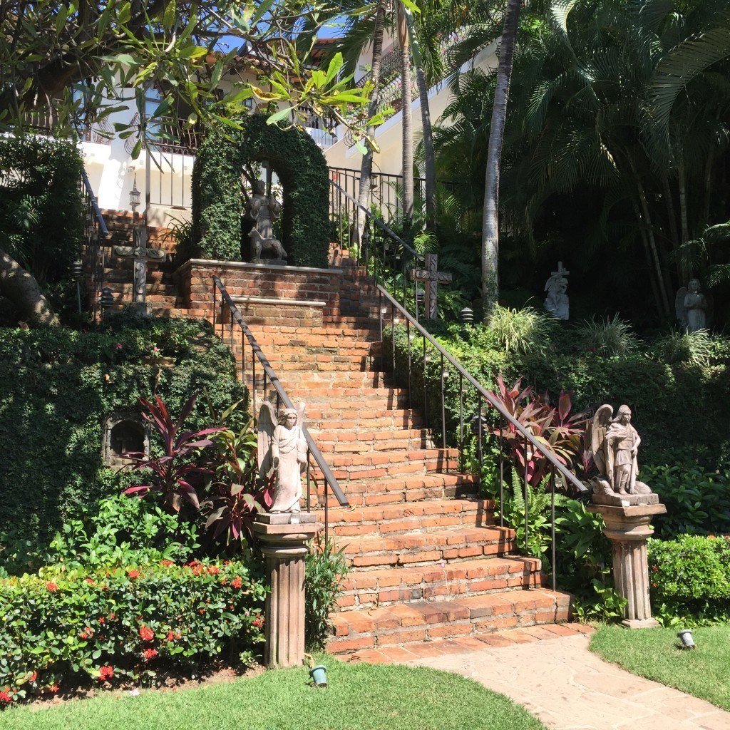 Hacienda san Angel courtyard stairs