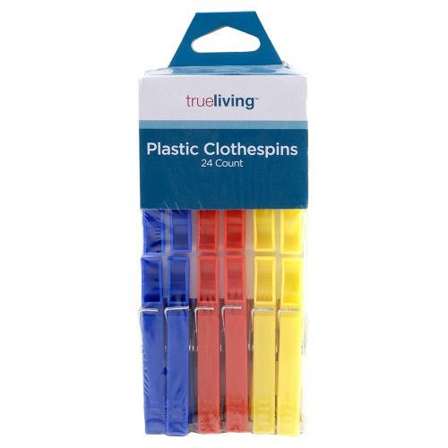 gifts for travelers - plastic clothespins